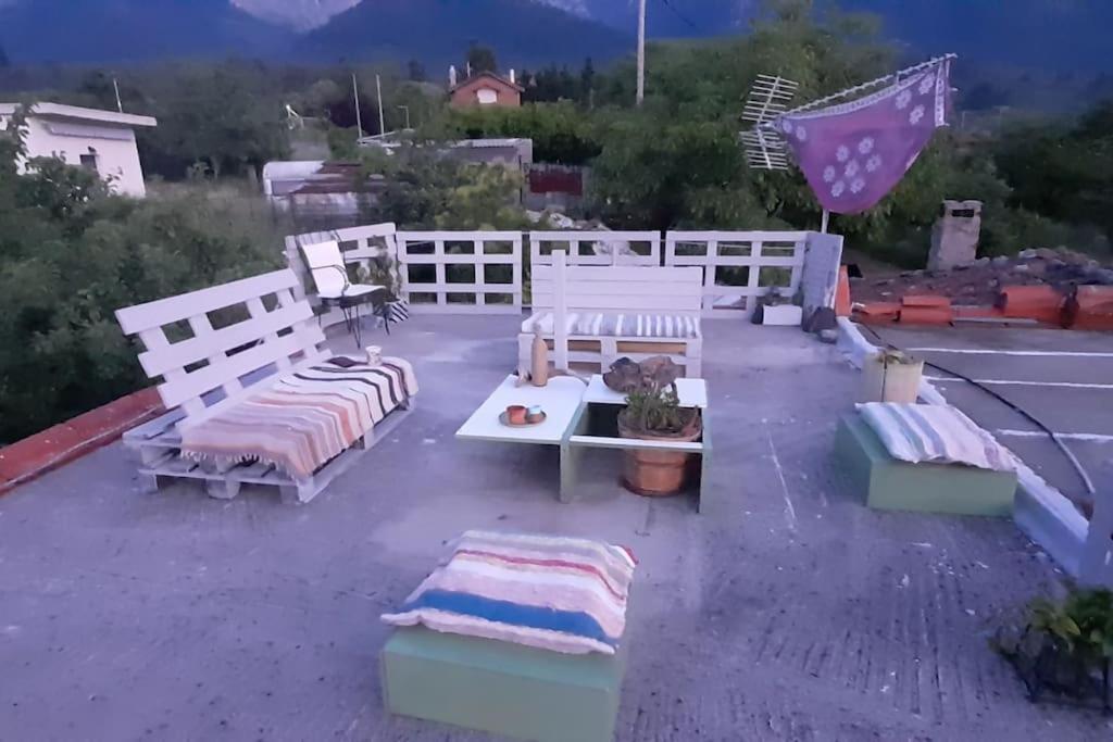 Appartamento Το Σπίτι Της Ελένης Vlachia Esterno foto